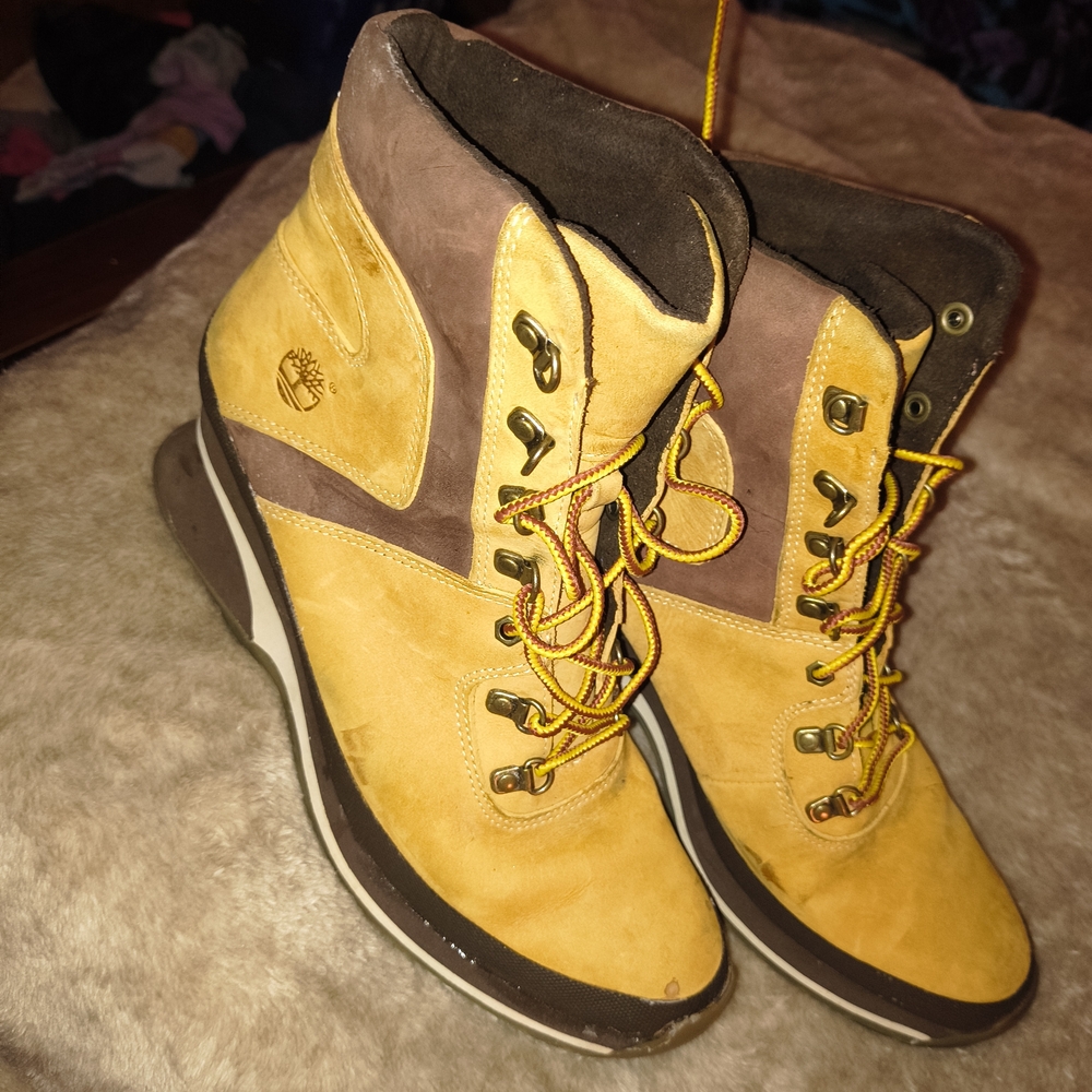 Timberland Women's Tan and Brown Heeled Boots